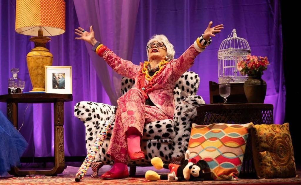Com Rosamaria Murtinho, “Uma Vida em Cores” chega ao Teatro Vannucci, no Shopping da Gávea