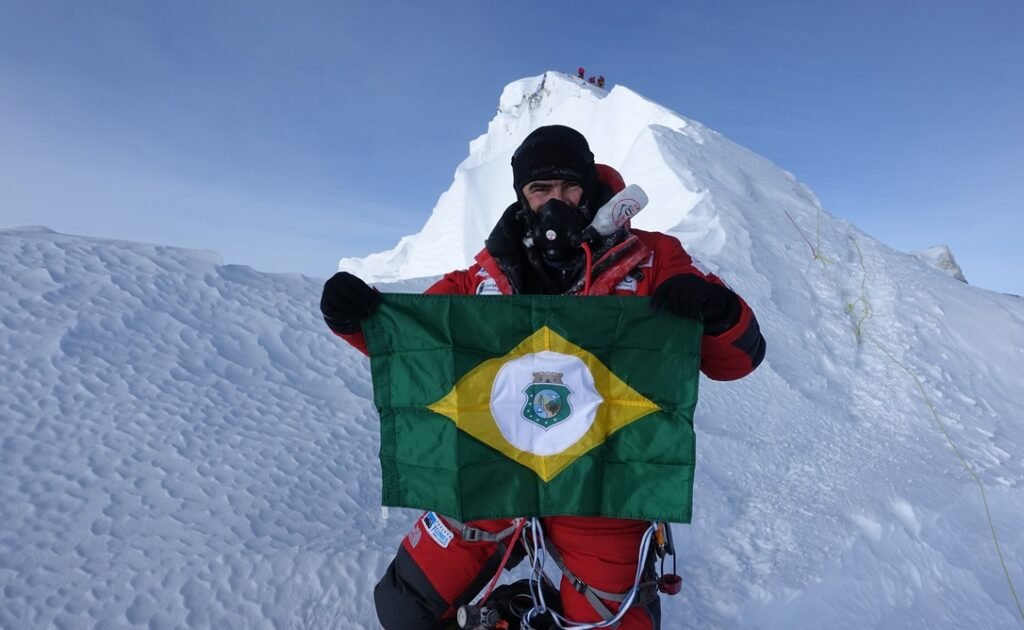 Veja 10 curiosidades do ‘O Engraxate Que Escalou o Everest’, documentário disponível na Globoplay