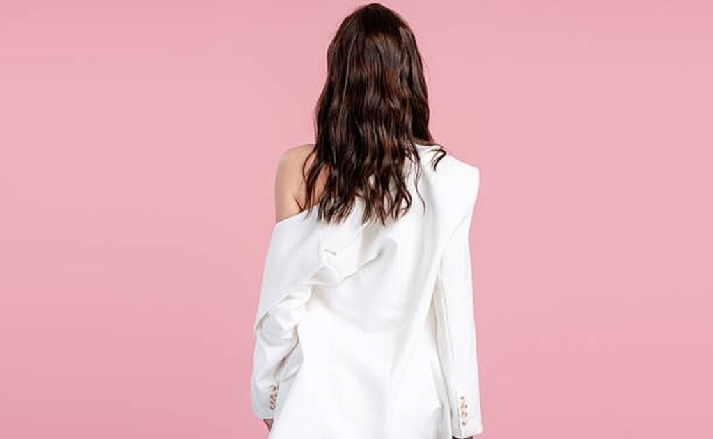 Uma peça, vários looks: como multiplicar as combinações do guarda-roupa na primavera