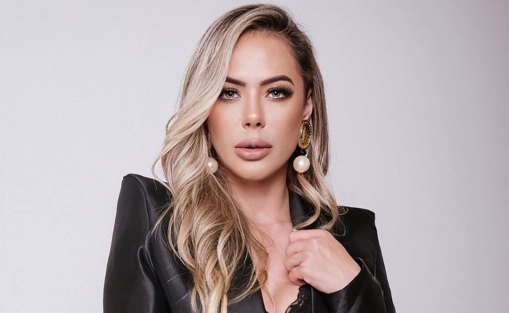 Rejane Pauletti valoriza a exclusividade do trabalho artesanal no mercado de mobiliário de luxo internacional
