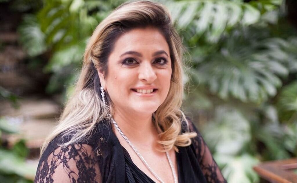Bibiana Paranhos assina brinco exclusivo para o casamento de Juliette
